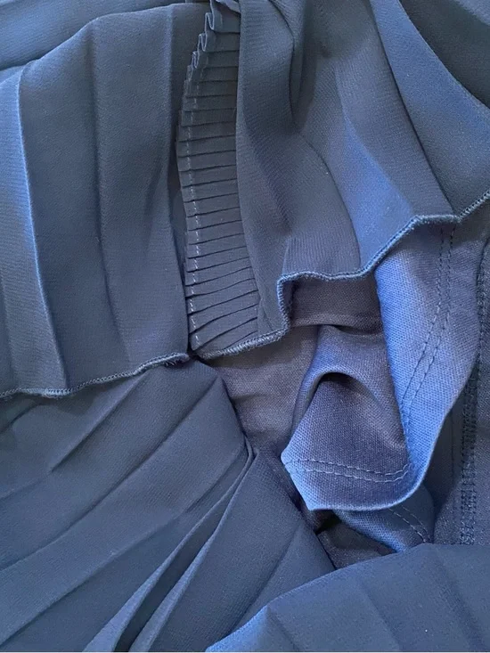 Lulus Dress Never A Dull Moment Navy Tie-Strap Pleated Midi Women’s Size XS NWT - Picture 9 of 14